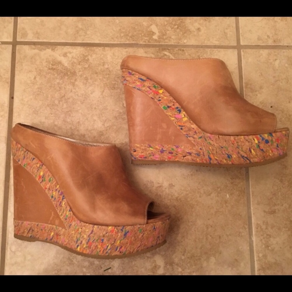 Dee Keller Wedges